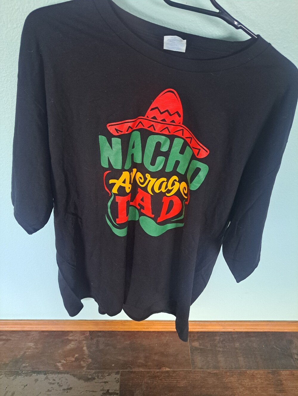 Mens'Nacho Average Dad' Graphic Black T-Shirt